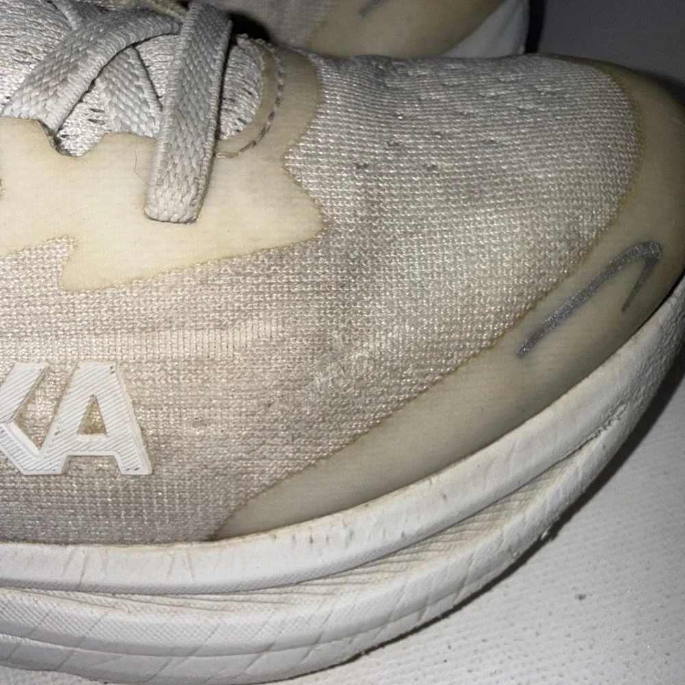 Hoka One Clifton 10 White Running Athletic Play Shoes Little Kids Size 2.5 MD